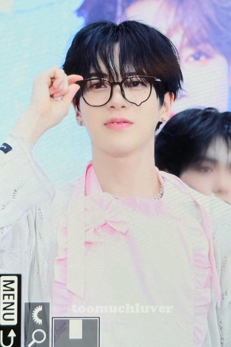 SNS에서 확산 중인 폴라릭스 티저