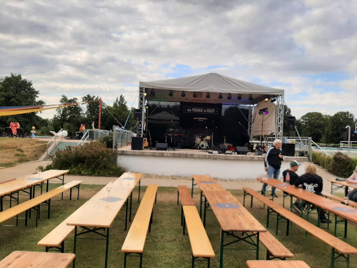 Sound steht, warten auf die Gäste.
#TooYoungToRust