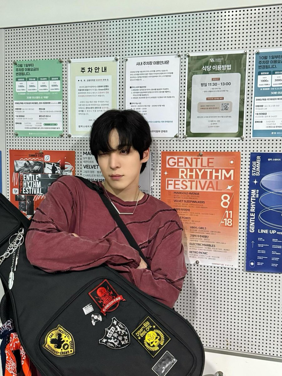 man9oo9's tweet image. 첫사랑 때문에 기타 배움