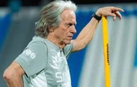 احرم الهلال من البطولات وتم طرده كالكلب
والان توجه لنويدي اصلا متوفي دماغيا ليجهز عليه ويلفظ اخر انفاسه 

الخائن ... يبقى خائن مهما اختلفت الالوان 
حذرناكم معشر القواطي ولا حياة لمن تنادي🔨

خلال شهرين دعموكم بمليار ريال ريال ينطح ريال واخرتها يركلكم💚

#نهايي_كاس_السوبر_السعودي