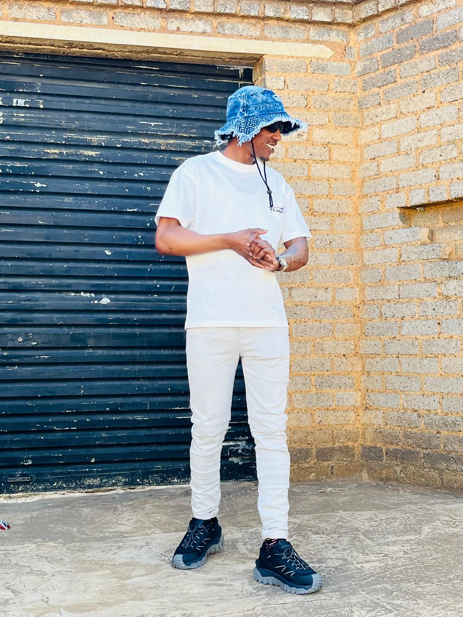 RealZeusSnow's tweet photo. HBD 🎈 may God bless me with more years to come 🎉😉 https://t.co/HtJ7qhoW5t