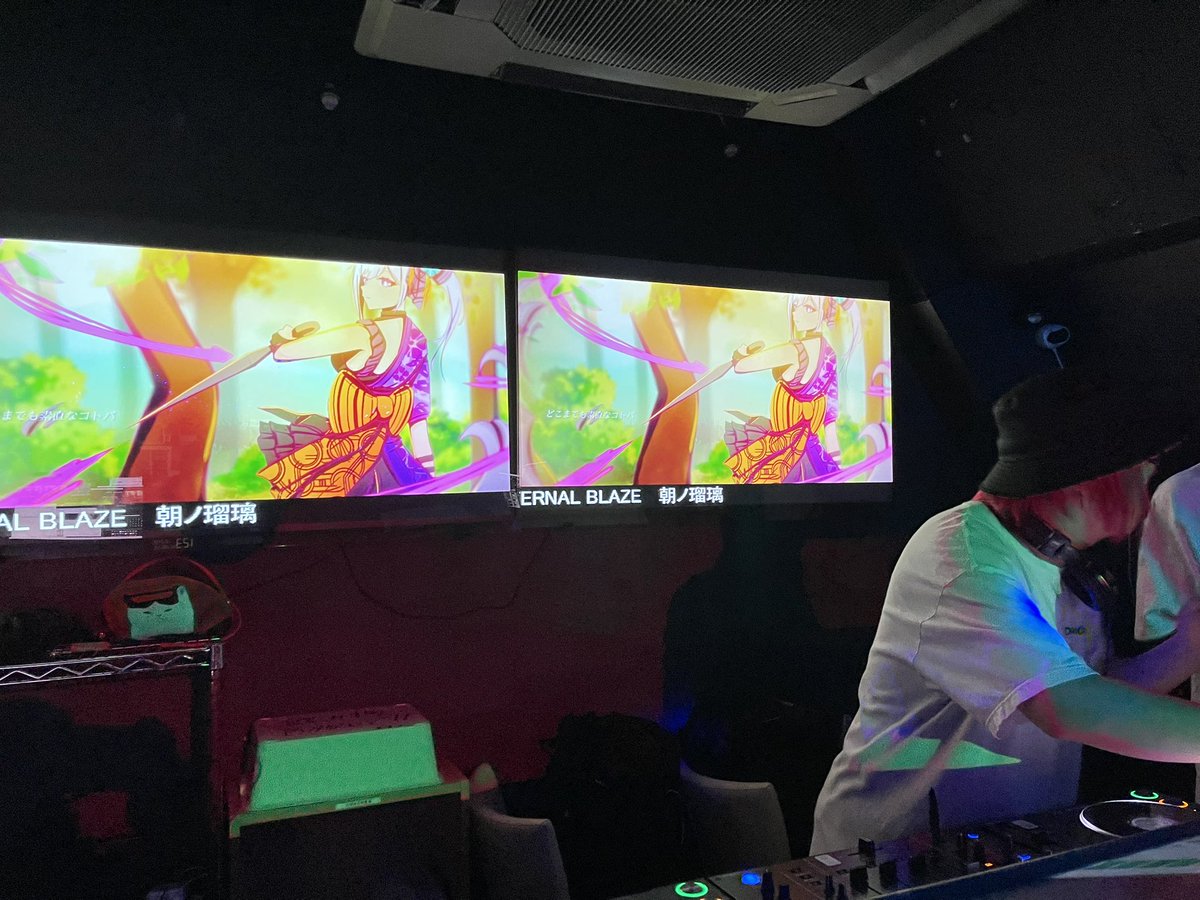 ACKEY(アッキー) (@ackey__46) on Twitter photo 朝ノ瑠璃姉さんのETERNAL BLAZE最高!
#V_TERRACE 朝ノ瑠璃姉さんのETERNAL BLAZE最高!
#V_TERRACE