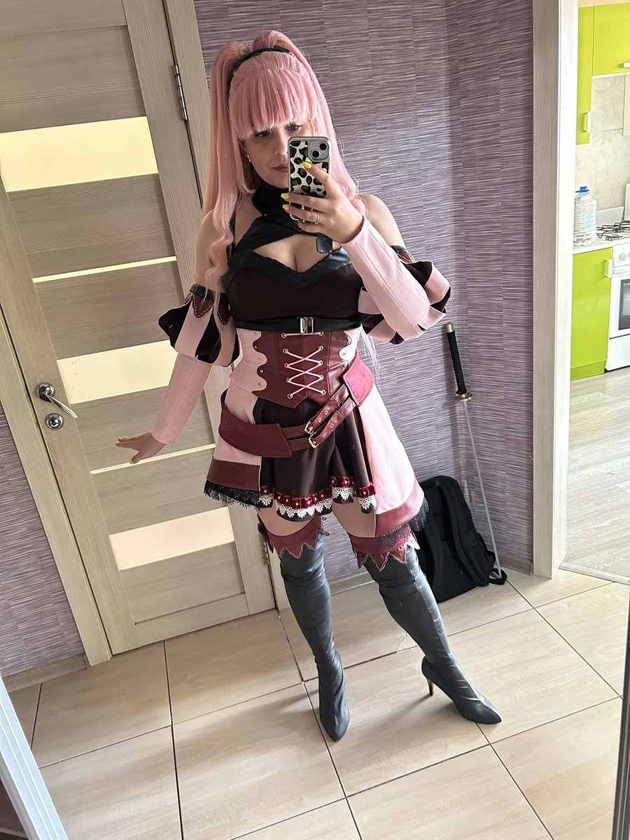 Soo I made this
#fe3h #cosplay #fe3hcosplay