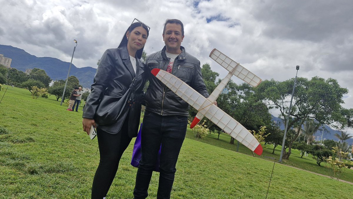 BibloRed Bogotá tweet media