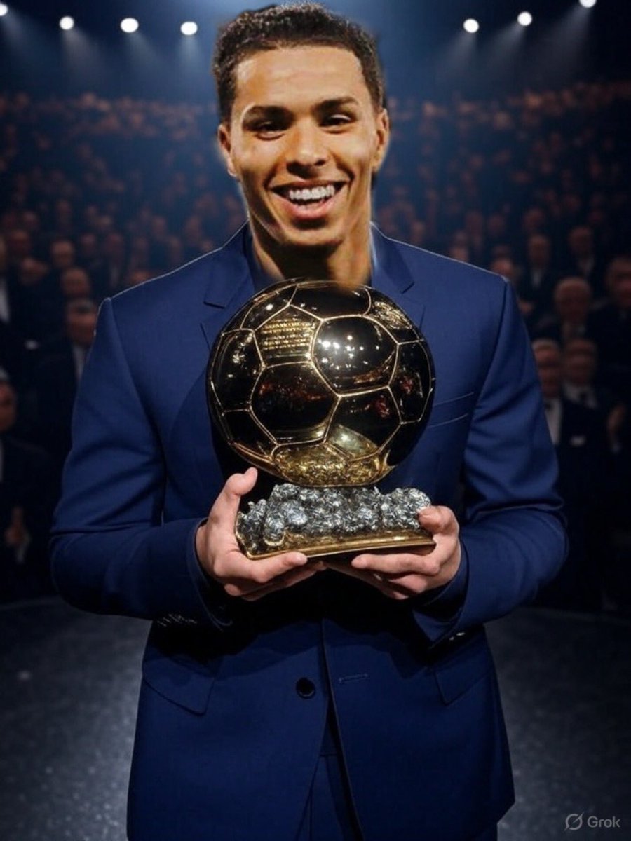 Kmmbotu's tweet photo. Je lance la propagande mtn….#KebbalBallonDor @IlanKebbalFR @ParisFC https://t.co/42rTtGMV5m