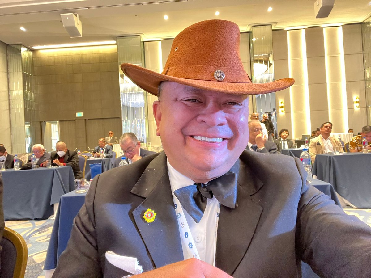 📍Dentro de la información otorgada a EEUU, existe el nombre de HÉCTOR VANEGAS, Vanegas habría trabajado con José Serrano para causar ingerencia en sentencias a dedo.