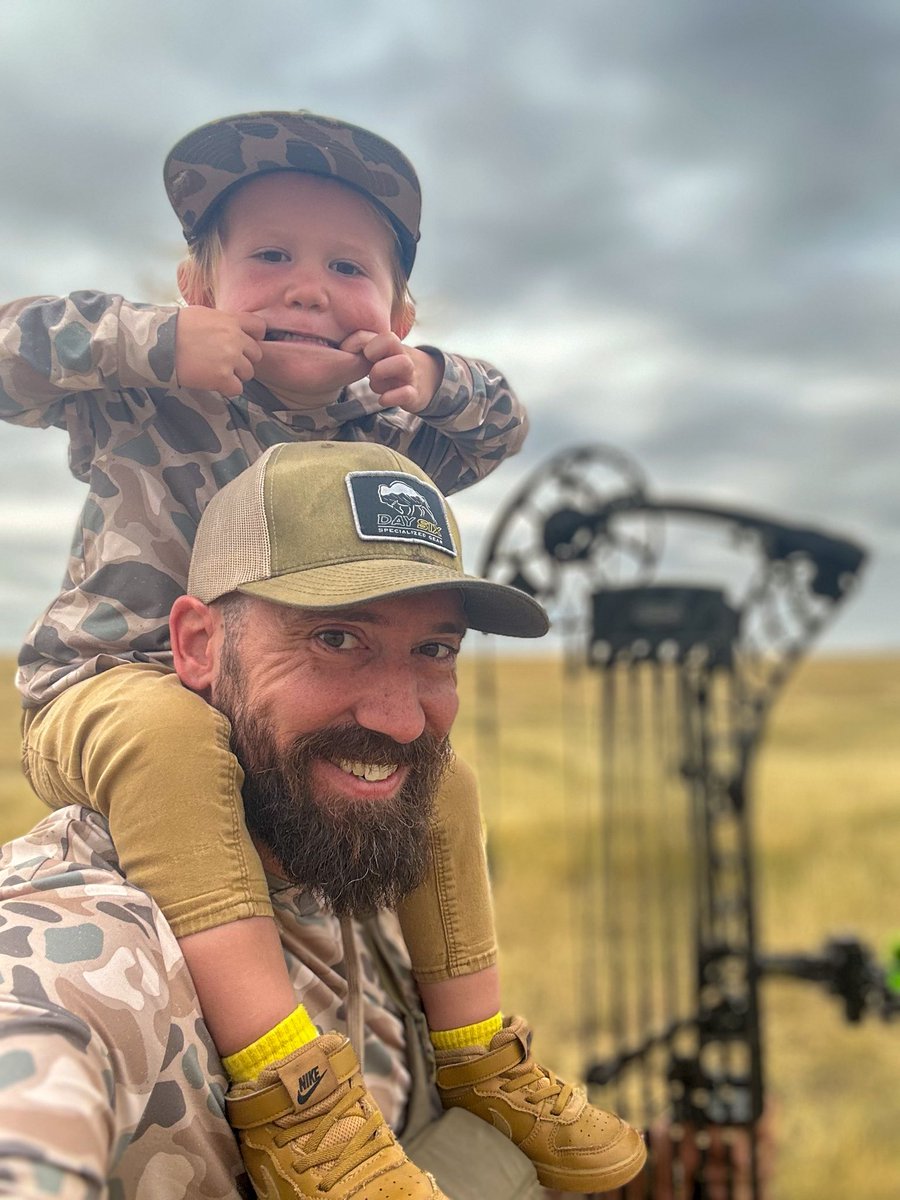 Things working against me when bow hunting pronghorn with my boy:
- the fastest animal in NA
- vision equivalent of 10X magnification
- 320 deg field of vision 
- every instinct of a two year old boy 
Things working for me:
- we’re having fun and It would be a hell of a story