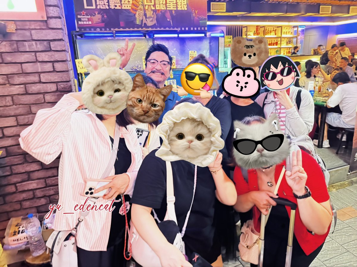 吃個飯，結果遇到多桑、夢多、北村導演！😆
多桑還說：你們來參加YU的活動喔？
跟夢多拍照時，他指著我手機殼YU的照片說：這我弟！

 @yu_staff_ @y01_u03 #楊宇騰 #楊宇騰yu @we.best.love @mondo0718 @erikuyoza @bakatenshi518 <a href="/YU_Staff_/">YU STAFF</a> #夢多