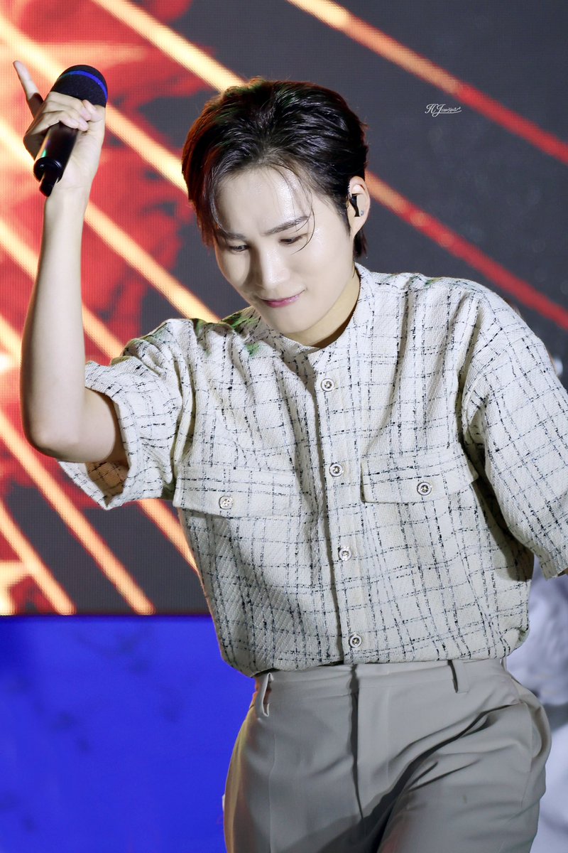 🦐2025.8.23 홍성대하축제

찌르고 찌르고 
몰라 물라 막 신나고 ~~
신났쪼용 !!!!

#김희재  #kimheejae #金熙栽 #キム·ヒジェ