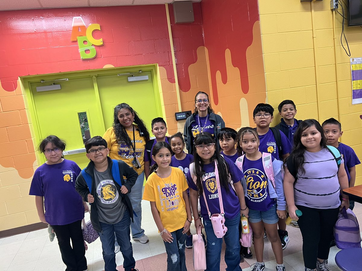 Lyons Elementary tweet media