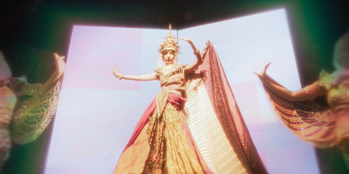 poyzies's tweet image. กุว่าแล้วววว มีแต่กะเลยเท่านั้นแหละ
ที่ชอบเล่นกับผ้า 
แหมมม เลือกเอาซะร่างสวยเลยนะคะ 
...
หม่อมย่า 🤭

#EnigmaBlackStageFinalEP