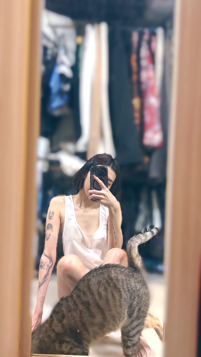 最近做什麼事都會哭，唯獨做愛沒哭 https://t.co/XbTqHFCPgZ