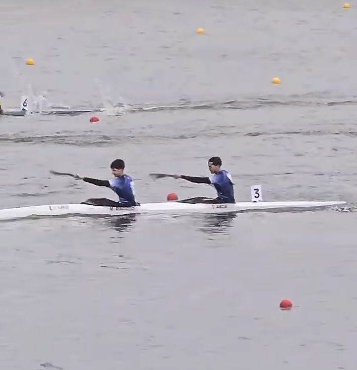 Vía Deportiva Uruguay (@urudeportes21) on Twitter photo #ASU2025EnVD 🔥 / 🚣 Canotaje de Velocidad.
🥈 ¡PLATA PARA URUGUAY! 🥈
Matías Maccio y Tadeo Arca se adjudicaron la medalla de 🥈 Plata en K2 500m masculino, con un (⌚ 1:49.14).
📸 <a href="/prensacou/">Comité Olímpico Uruguayo</a> #ASU2025EnVD 🔥 / 🚣 Canotaje de Velocidad.
🥈 ¡PLATA PARA URUGUAY! 🥈
Matías Maccio y Tadeo Arca se adjudicaron la medalla de 🥈 Plata en K2 500m masculino, con un (⌚ 1:49.14).
📸 <a href="/prensacou/">Comité Olímpico Uruguayo</a>