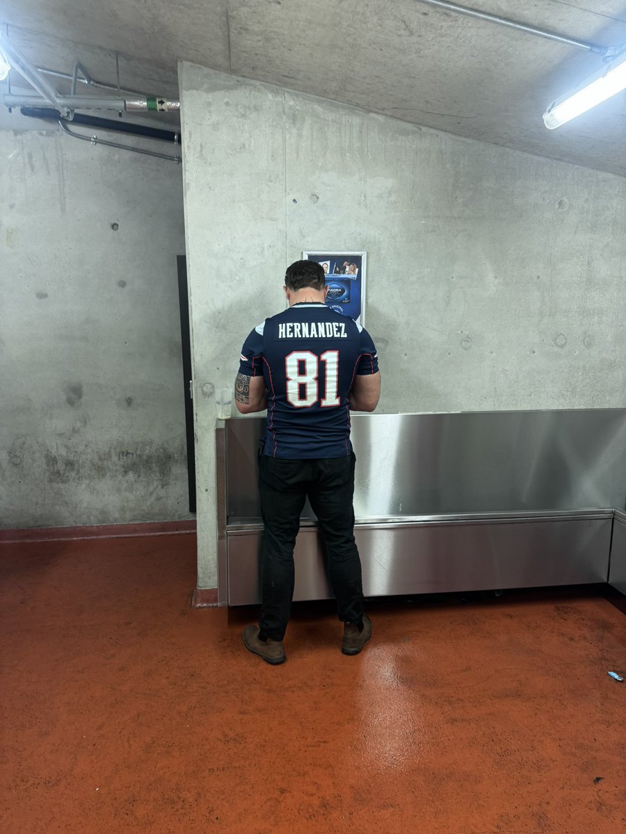 Spotted in Dublin, Ireland. #Farmageddon