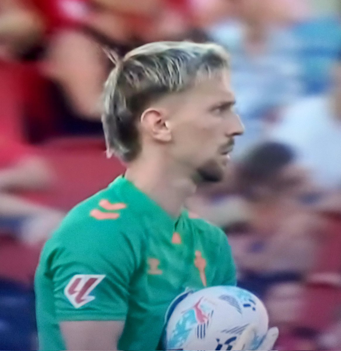 Marta Clavero tweet media