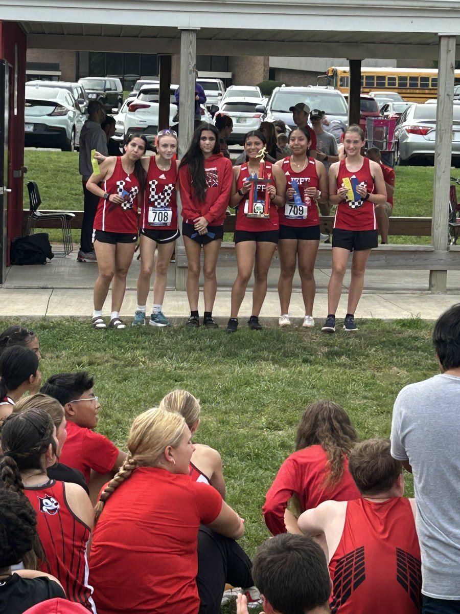 Broncho XC (@bronchodistance) on Twitter photo Girls varsity take 3rd out of 21 teams at Logansport today! Haley Blackburn leading the way with a 4th place finish! Girls JV takes 1st place as a team with Yurtizi Garcia-Padilla finishing 1st in the JV race! <a href="/JeffAthletics/">Broncho Athletics</a> Girls varsity take 3rd out of 21 teams at Logansport today! Haley Blackburn leading the way with a 4th place finish! Girls JV takes 1st place as a team with Yurtizi Garcia-Padilla finishing 1st in the JV race! <a href="/JeffAthletics/">Broncho Athletics</a>