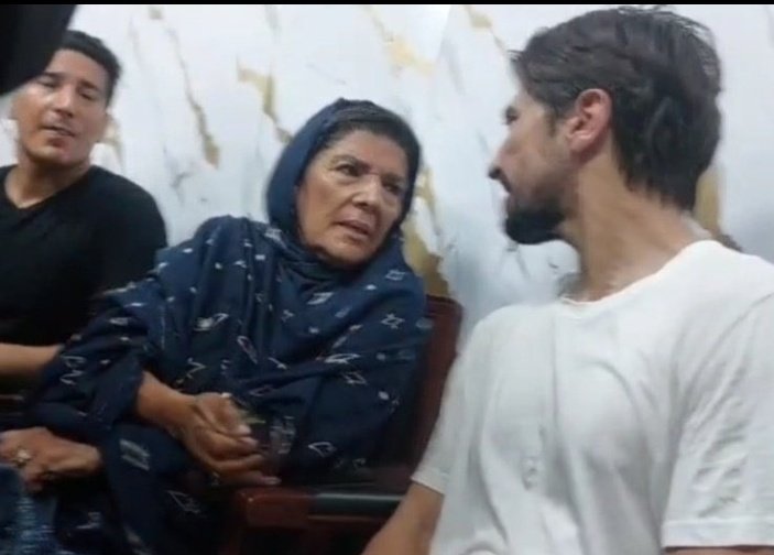 Nasar.khan.Lover (@khurshe78639) on Twitter photo Generations will tell the story of how Khan’s family bore oppression yet kept the flame of truth alive.
#شوکت_خانم_کی_اولاد_زندہ_باد
<a href="/TeamiPians/">Team Insafians 𝗣𝗼𝘄𝗲𝗿</a> Generations will tell the story of how Khan’s family bore oppression yet kept the flame of truth alive.
#شوکت_خانم_کی_اولاد_زندہ_باد
<a href="/TeamiPians/">Team Insafians 𝗣𝗼𝘄𝗲𝗿</a>