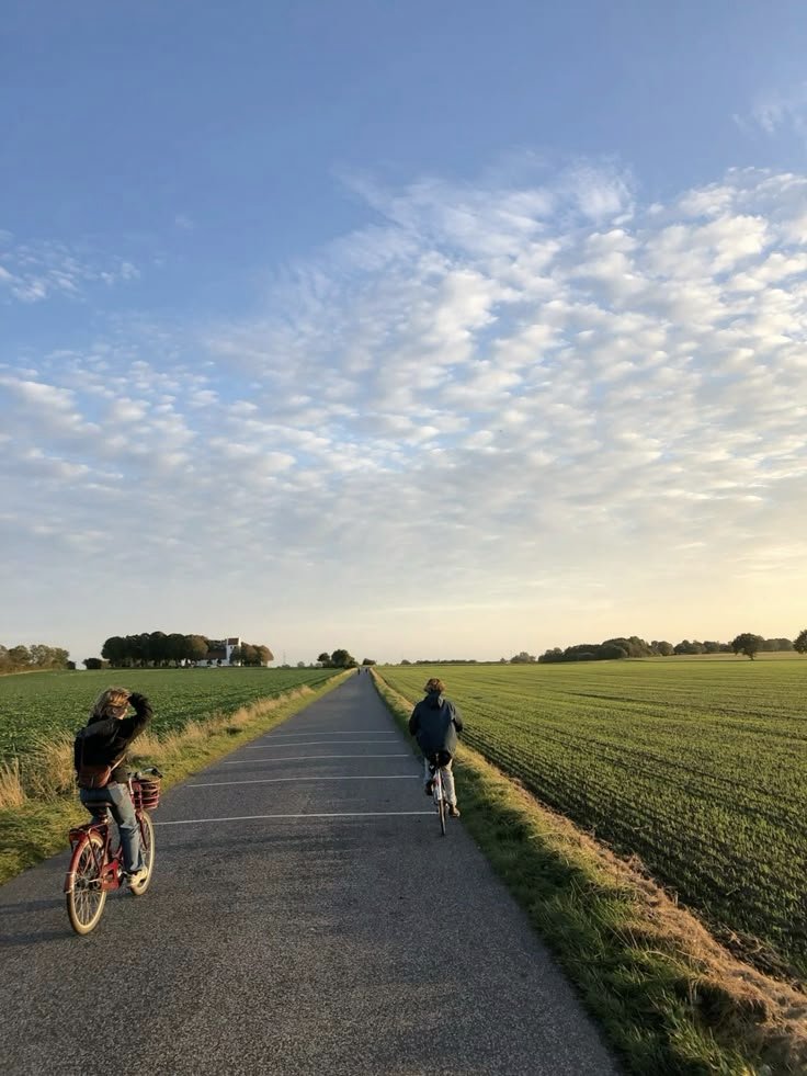 biriyle.. sevdiğim biriyle.