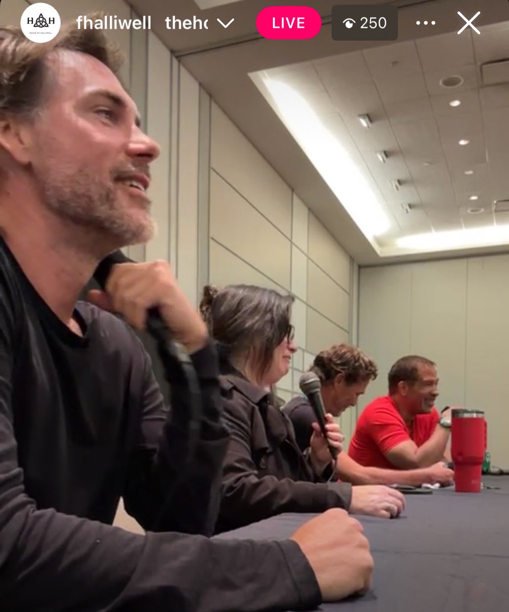 Charmed_Reunion's tweet image. Drew Fuller with #HouseOfHalliwell went live during the #Charmed panel at #GeekdCon