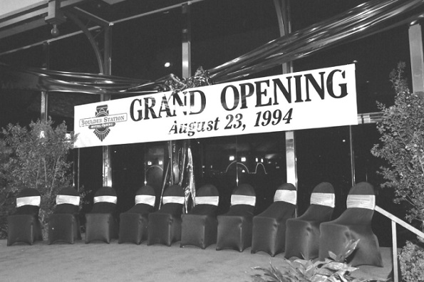 HistoryNevada's tweet photo. Boulder Station Casino opened with fireworks on Boulder Hwy in Las #Vegas, NV on Aug 23, 1994. https://t.co/LKiJsrC874
In 2019, Boulder Station celebrated "25 years of serving locals." https://t.co/Okn9iX8pIc https://t.co/RWeHM1gnA7
