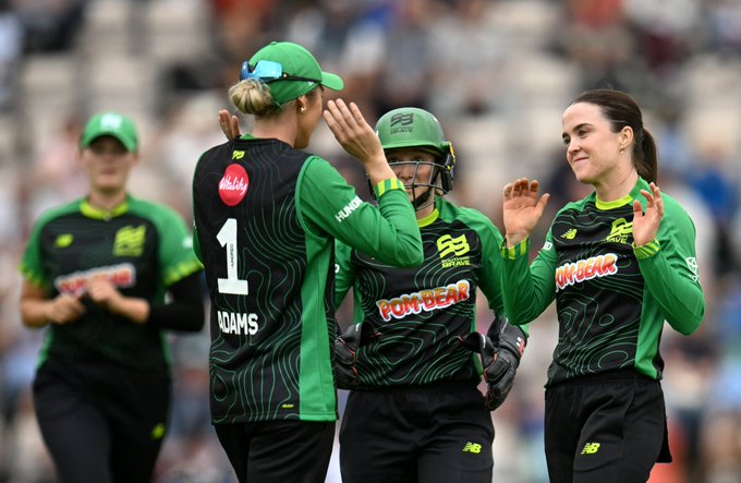 Southern Brave (Women) celebrate
©ECB Images