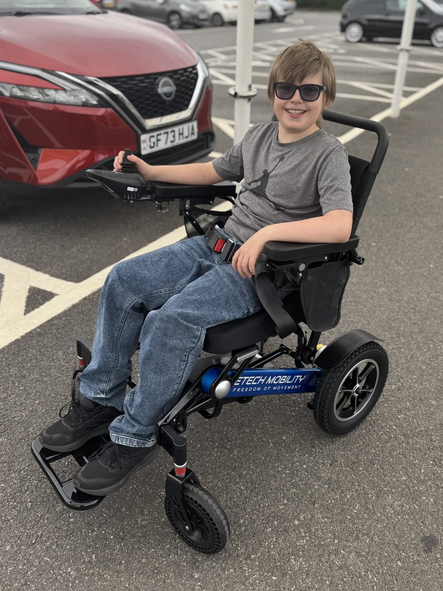 Lea1878's tweet photo. I'm trying to raising money to fund disability support for Thor. Check out my @JustGiving page and please donate if you can. Thank you! #JustGiving https://t.co/OkiIAOgDNN https://t.co/yfB1tUmLk5