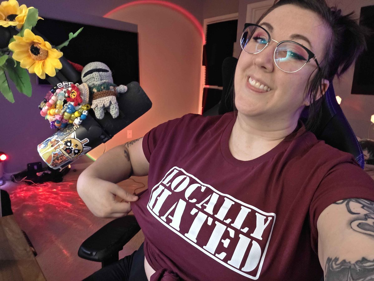 JenIsOnline's tweet photo. DAY 2 Begins now! 
Marathon HATE EVERYTHING stream!

#1 locally hated streamer (by the datables in @DateEverything , and probably a few others) 

GET ON IN HERE! 
👇👇
https://t.co/PYavRhQquT https://t.co/LT9i87PdL2