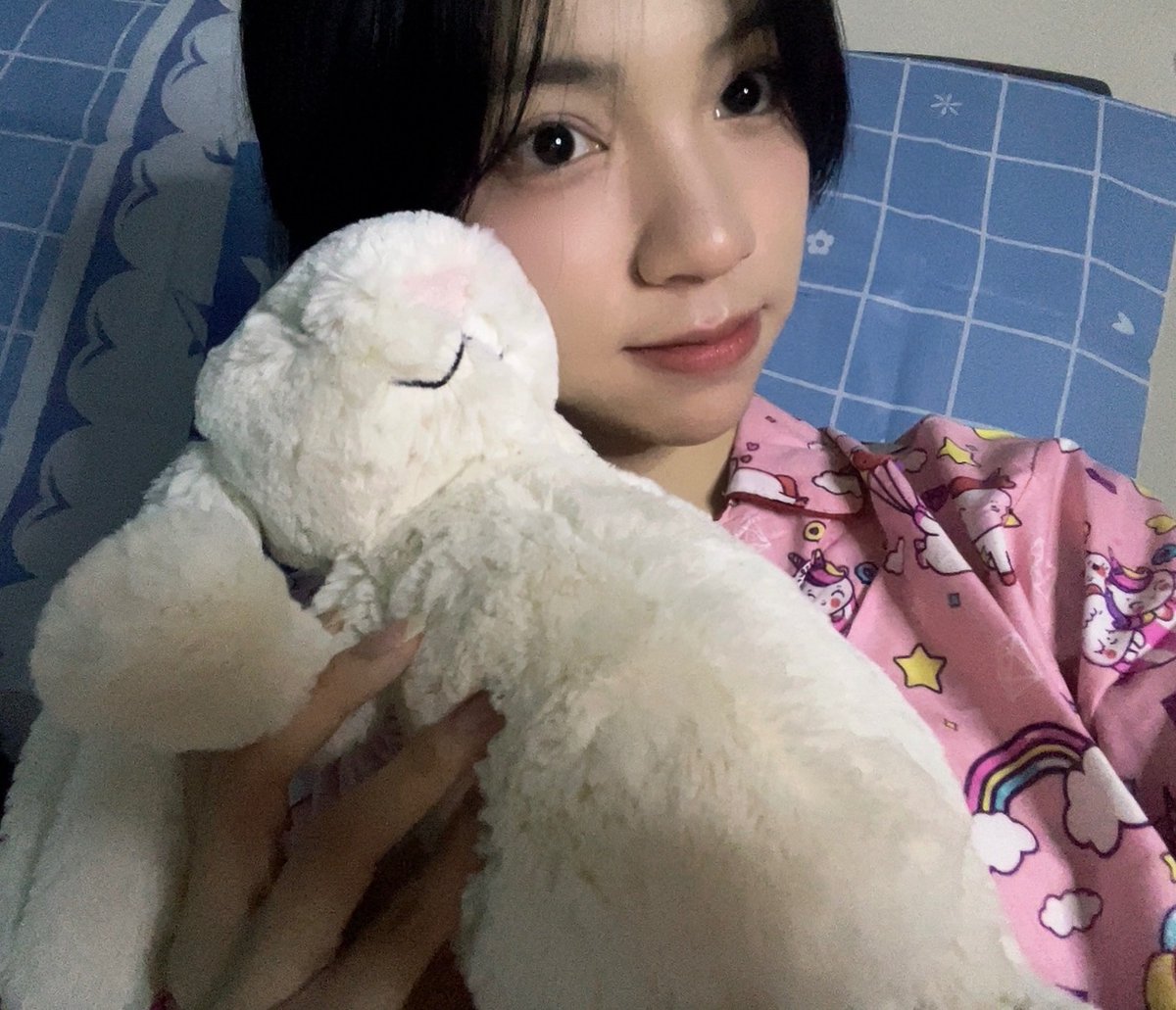 Abigail Rachel (@aralie_jkt48) on Twitter photo MALAM OLLL, TERIMA KASIH UNTUK IDN LIVENYA MALAM INII π«Άπ» KANGEN BNGT BISA NGOBROL LAMA KYK TADII π₯Ήπ«°π» sudah terobati rasa kangen akuuu ππ»ββοΈ next kita ngobrolin apayaa π€ anw selamat ist semuaaa, semoga selimut kalian cukup memberi kehangatan ππ»ββοΈ GN LUVV, mecitili ππ€π» MALAM OLLL, TERIMA KASIH UNTUK IDN LIVENYA MALAM INII π«Άπ» KANGEN BNGT BISA NGOBROL LAMA KYK TADII π₯Ήπ«°π» sudah terobati rasa kangen akuuu ππ»ββοΈ next kita ngobrolin apayaa π€ anw selamat ist semuaaa, semoga selimut kalian cukup memberi kehangatan ππ»ββοΈ GN LUVV, mecitili ππ€π»
