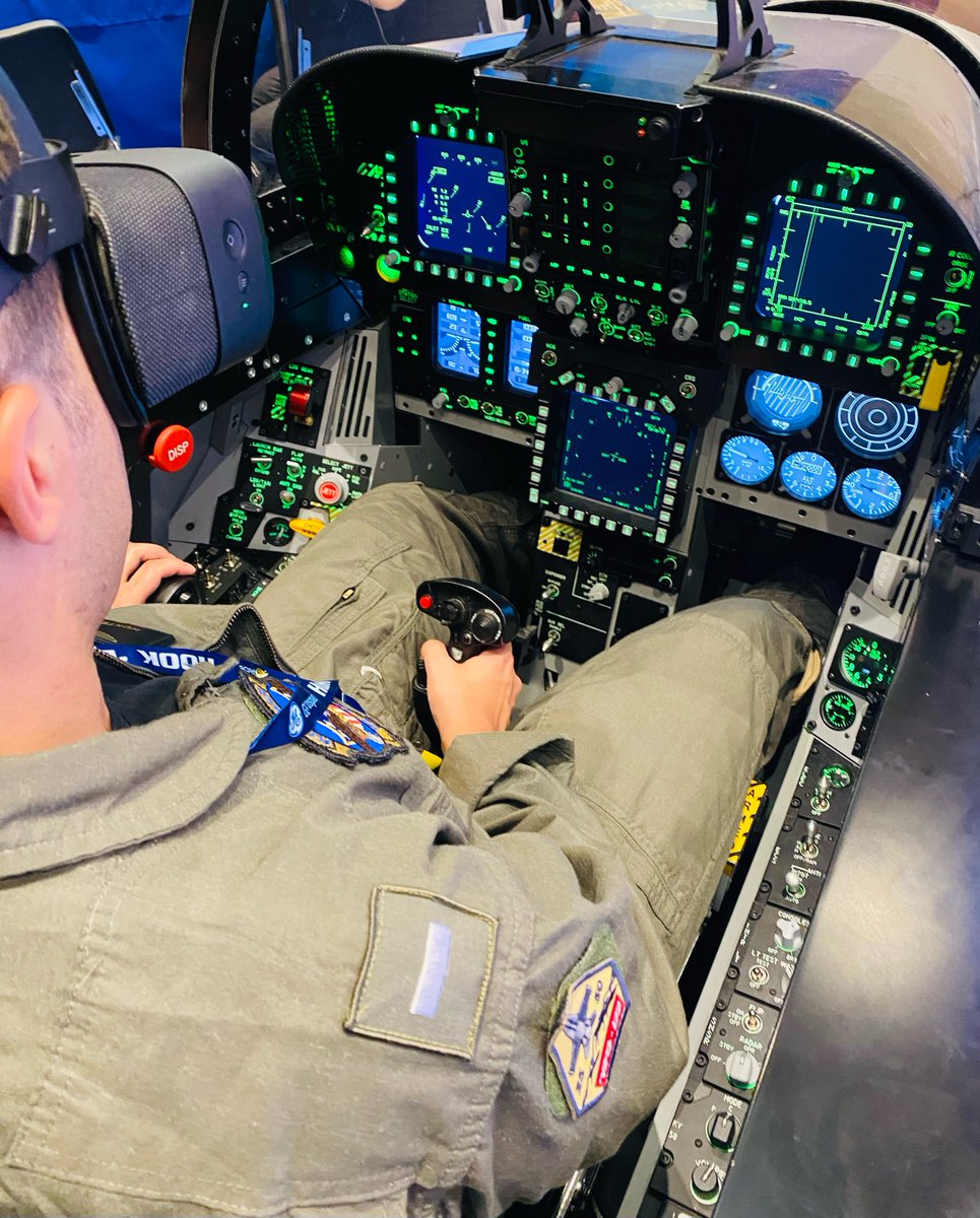 cym_star's tweet image. Final day at #Hook25 – complete one last mission!

Step into CymLITE-MCS – our deployable, network-ready training system.
🛠️ Adaptable to any aircraft &amp;amp; mission
 🕶 Immersive VR/MR visuals
 🖥️ Configurable from desktop to domes
 💸 Cost-effective, high-fidelity training
📍 Booth…