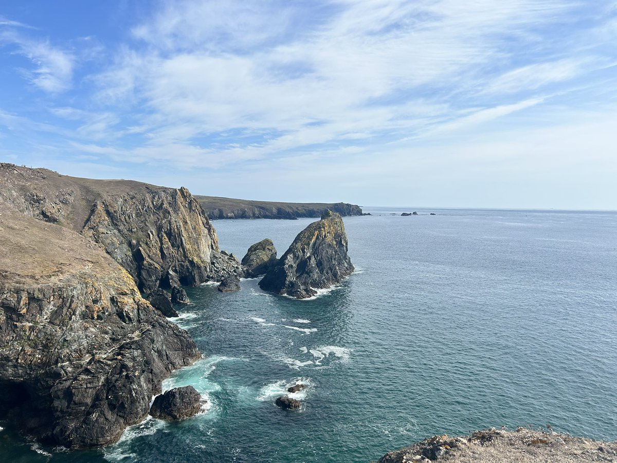 20 mins from home; Kynance Cove. Busy of course as it’s holiday season but all the same we are fortunate to live where we do… #nationaltrust #kernow #hometurf #thelizard