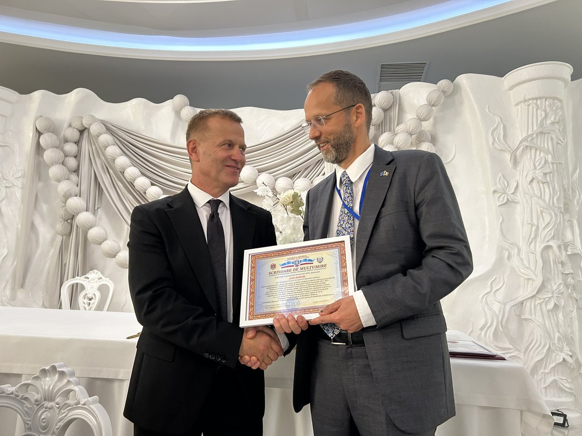 DominiqueWaag's tweet photo. For my third visit to Gagaouzia, this time upon the invitation of Mayor Sergheï Atanasov on the day of #Comrat city, I could feel again a warm welcome. The EU 🇪🇺was recognised as a staunch supporter of economic development in the region.👍 https://t.co/svN6pNrfET