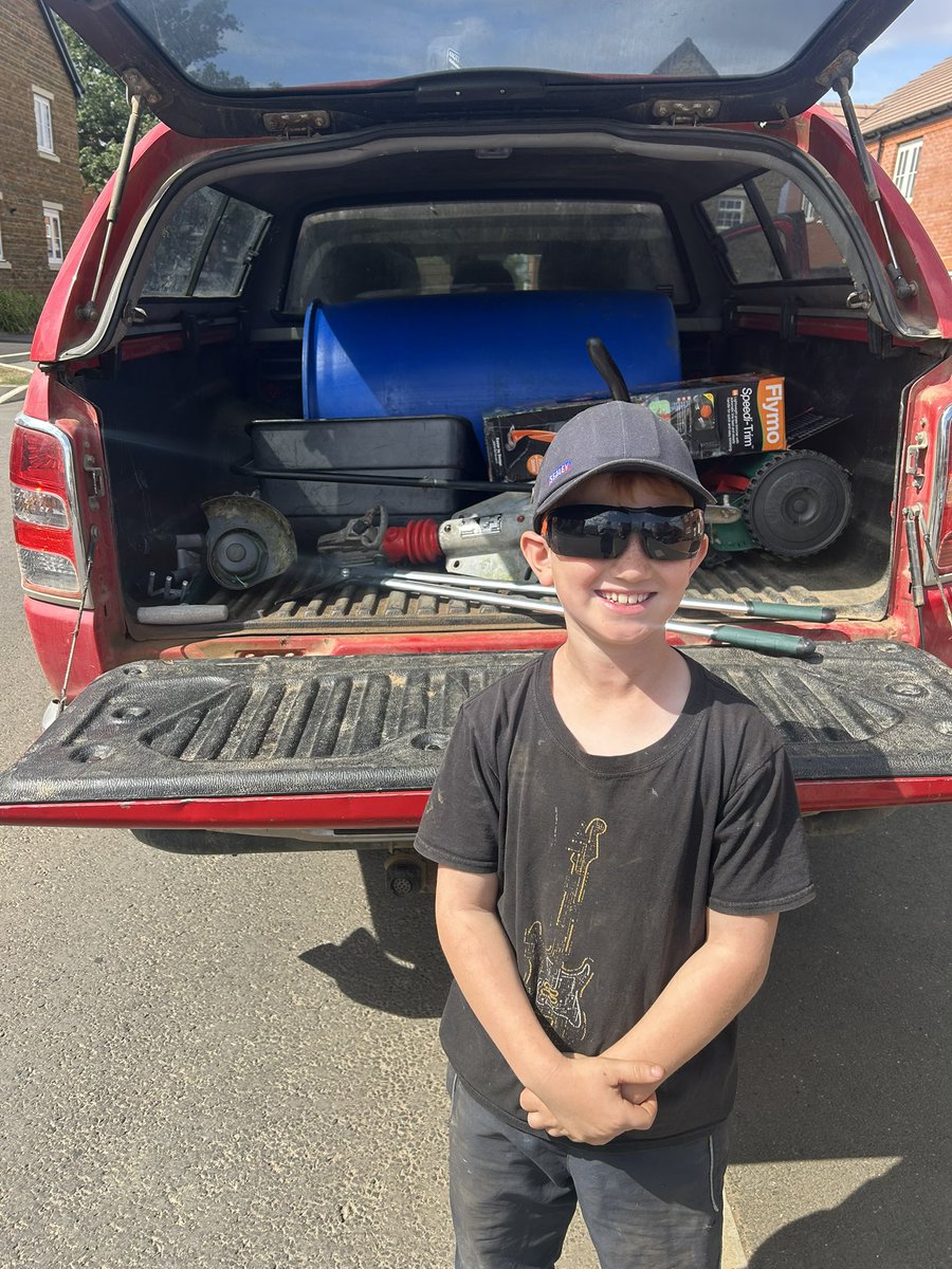 Everything you see in this picture, Leo has bought from cash he has earned over the summer. He is going to start his own gardening business and has used his own hard earned cash to set it all up! 
Who needs a hard working gardener? 
Well done Leo- the future of farming right
