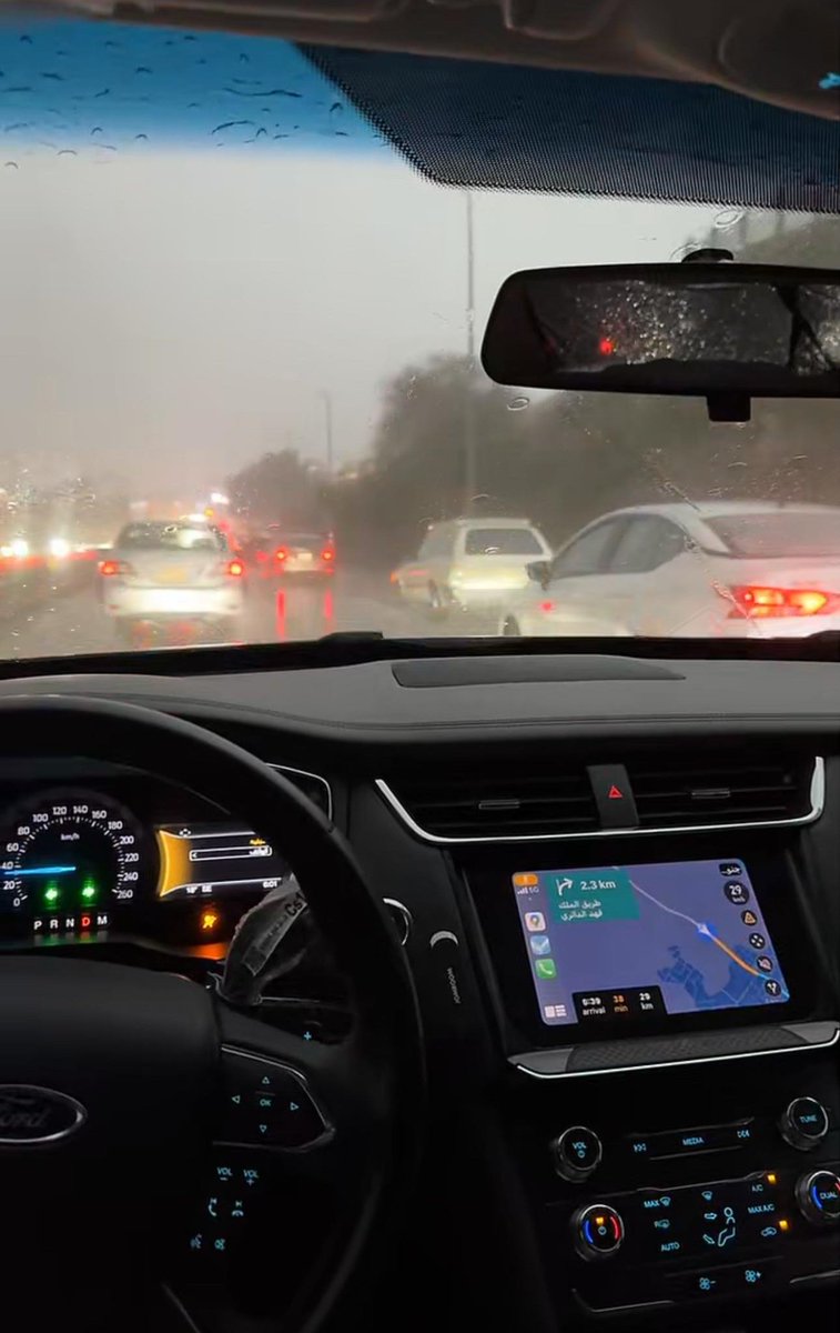 ثالث يوم انحبس فيه في امطار الطايف 😂💔🤦🏻‍♂️