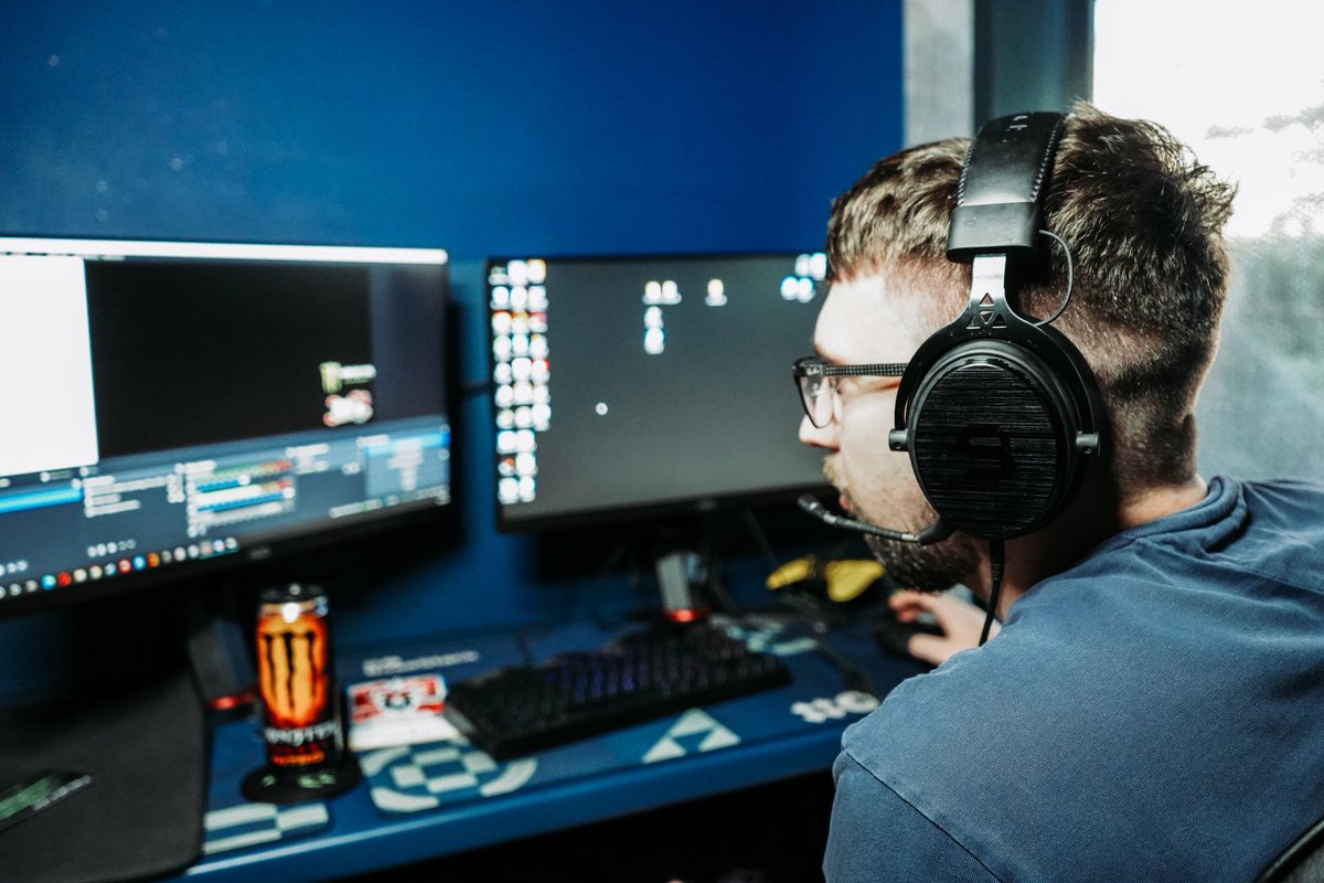 PLATRivals's tweet image. Huge thanks to @MonsterEnergy for powering up PLATRIVALS LAN Party III! 🎮🔥
With the free Monster zone, players could recharge, refresh, and jump back into the competition at full speed.🐐
 See you ar the next edition 😎