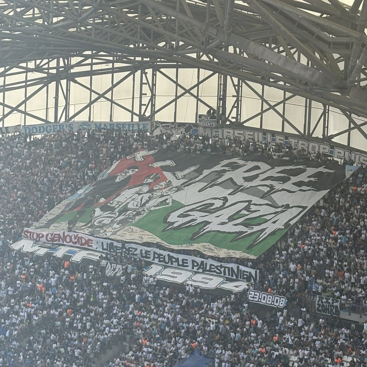 gel_eman's tweet image. #NouvellePhotoDeProfil