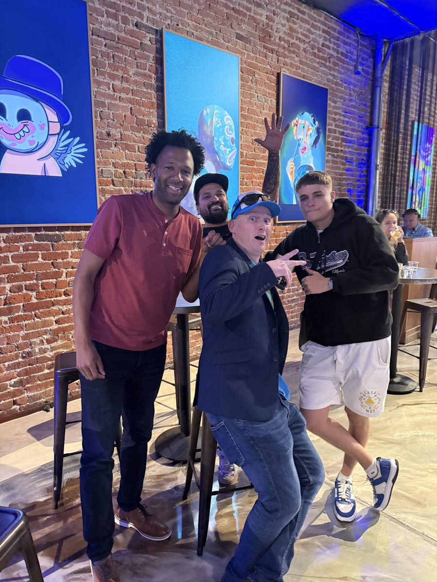 Walked in with an open mind and leaving inspired about the possibilities! The Onchain Summit is a global conference dedicated to exploring how blockchain technology is reshaping industries, governance, and communities. <a href="/onchainsf/">Onchain Summit San Francisco</a> <a href="/chili_pepper_m/">chilipepper.base.eth</a> <a href="/JoeCoolProduce/">JoeCoolProductions/Film3</a> <a href="/TheHowardSF/">TheHoward</a>