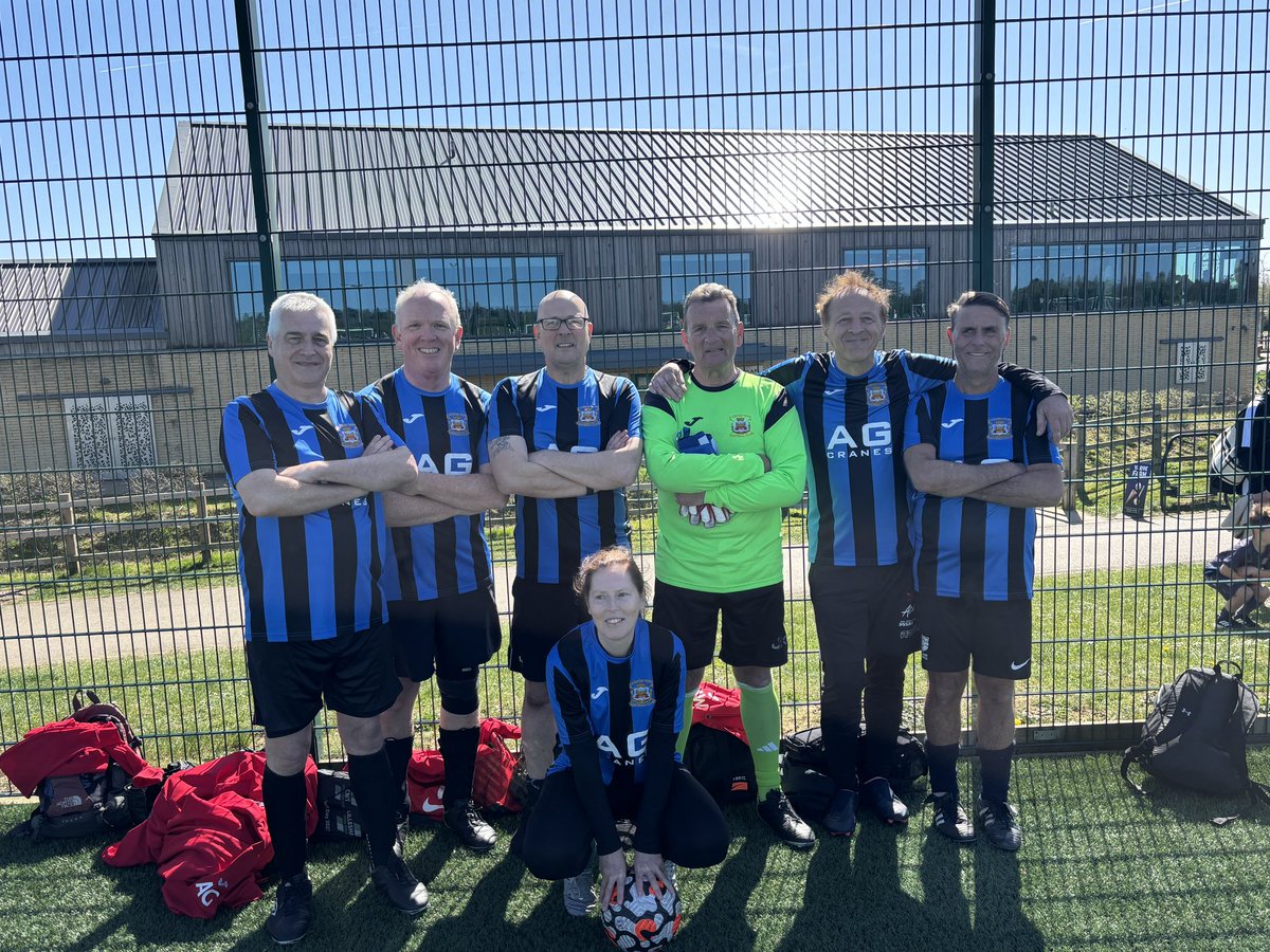 Alcester_WF's tweet image. FREE ENTRY; Sunday 2pm. Come and watch @Alcester_WF Over 60’s play their last pre season friendly (walking football match) against the mighty Stratford.

Venue: Sands Lane Inkberrow. 
Come on you stripes! 
#Alcester will begin Red and black.