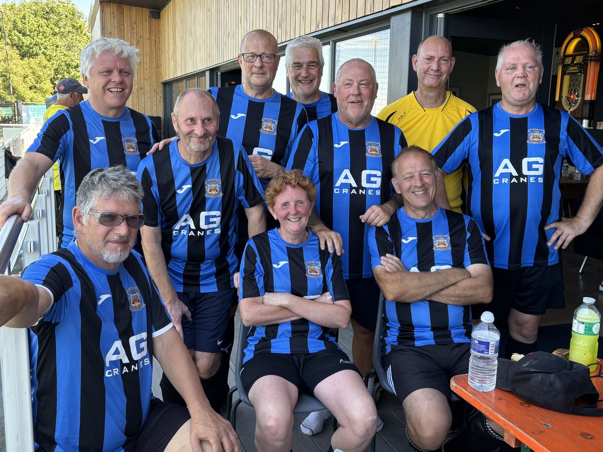 Alcester_WF's tweet image. FREE ENTRY; Sunday 2pm. Come and watch @Alcester_WF Over 60’s play their last pre season friendly (walking football match) against the mighty Stratford.

Venue: Sands Lane Inkberrow. 
Come on you stripes! 
#Alcester will begin Red and black.