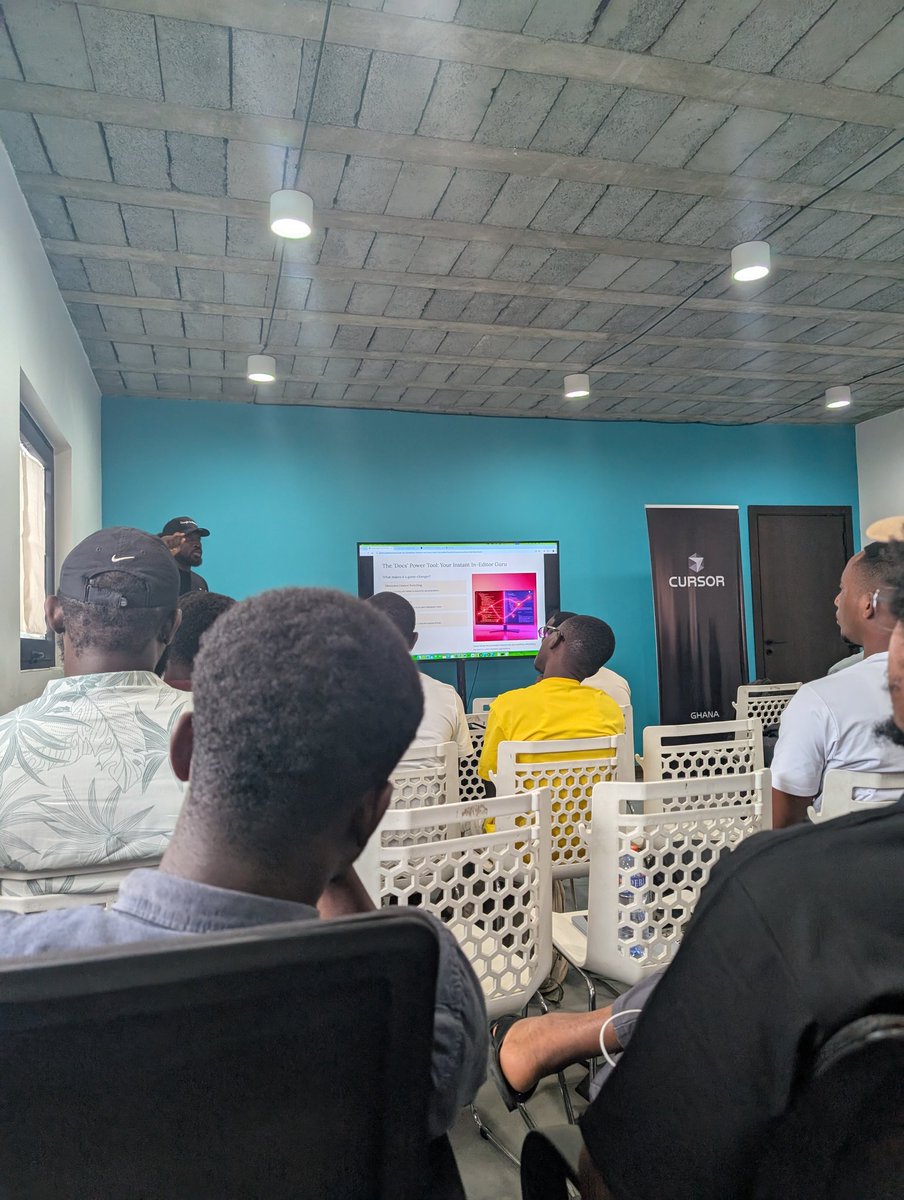 codemintah's tweet image. Great time at the Cursor Meetup connecting with brilliant minds. Also had the chance to demo my project Mintah De Condenser — a tool that compresses videos by up to 90% while keeping top quality.
Check it out 👉 mintah-de-condenser.vercel.app
#CursorMeetup #Web #Innovation #VideoTools