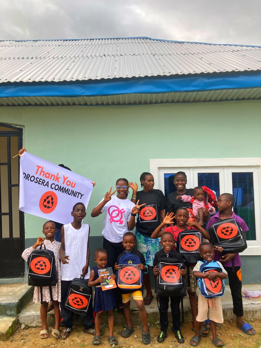 tayyibofweb3's tweet image. We're proud to partner with  @Crypto_4_Her to give back! We distributed customized Drosera school bags and writing materials to brilliant kids, helping to equip them for a brighter future. This is what community is all about.
 A big thank you to my fellow contributors who…