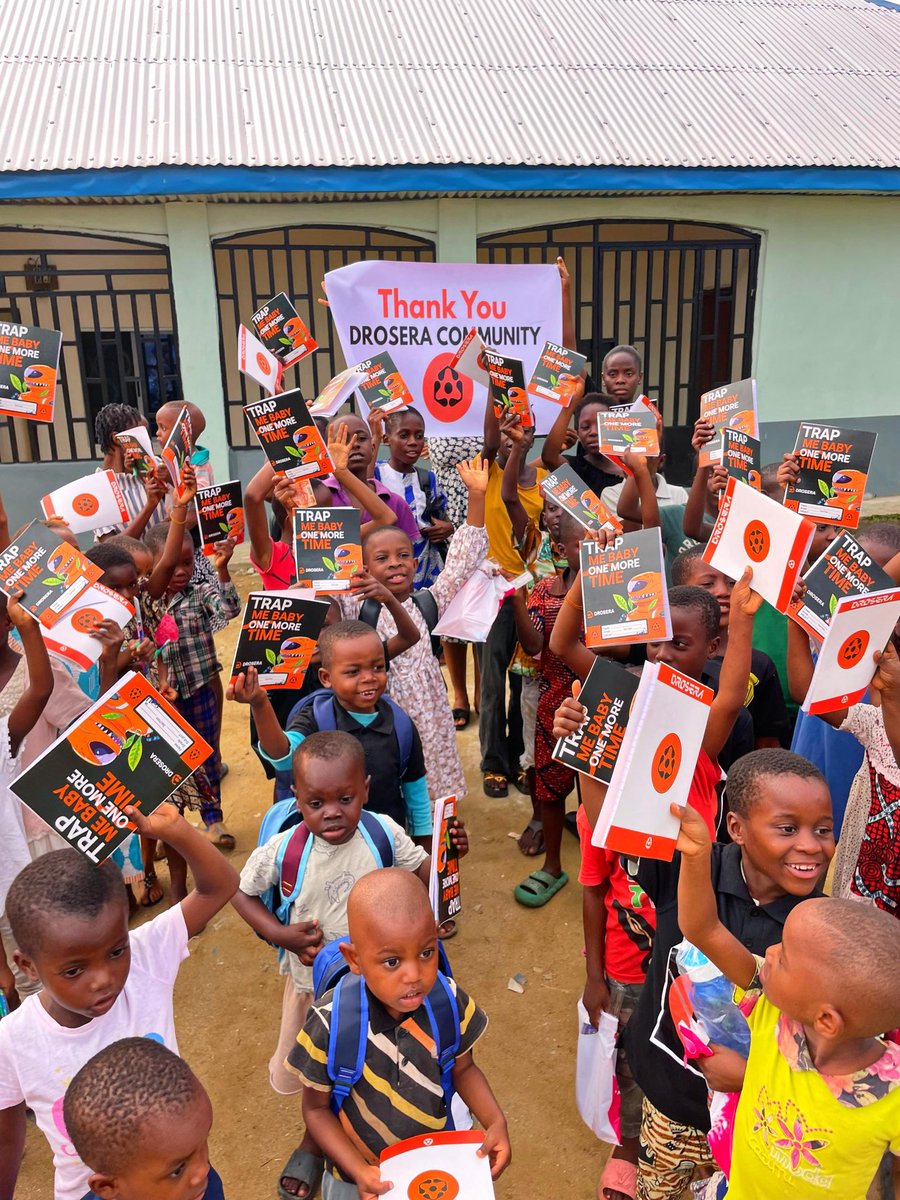 tayyibofweb3's tweet image. We're proud to partner with  @Crypto_4_Her to give back! We distributed customized Drosera school bags and writing materials to brilliant kids, helping to equip them for a brighter future. This is what community is all about.
 A big thank you to my fellow contributors who…