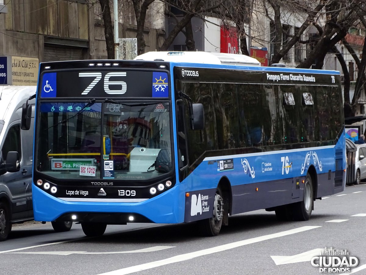 CiudadDeBondis's tweet photo. VERDE? SOLO LA RAMALERA
Poco a poco nos vamos olvidando del color verde en la #Linea76 a medida que ingresan los 0km #Todobus #MT17Plus con el ploteo municipal.
Nuevo #1309, con este ya son 7 los 0km en 2025 para esta linea. Si, viene con los asientos purpura. https://t.co/hhlmZ3JDtE