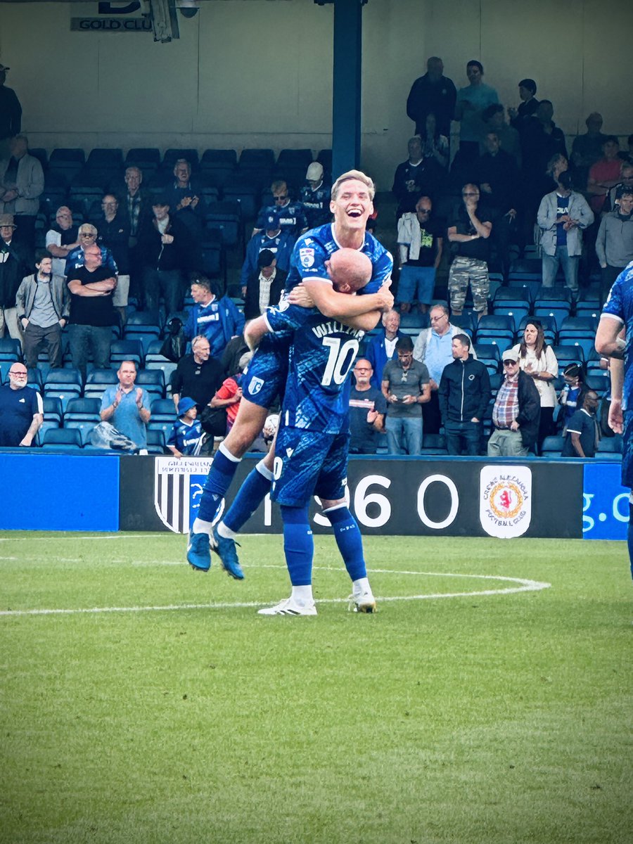 Dee_WkdCreative's tweet image. Thrilled to watch @SamGale04 net us the win today and his first goal for @TheGillsFC - couldn’t be more proud of the team, they all put in 110%. 6 points from this week! #UTG @ShannonGalinson @BradGalinson