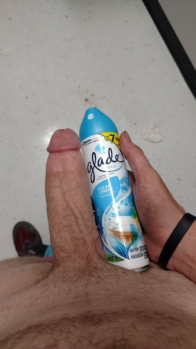 XanderBioHazard's tweet photo. @SamVackerXXX Question, bc we have like.....matching dicks...I just dont have the jewelry. What are the measurements? Mines 8" x 6.5" or 20.4cm x 16.51cm https://t.co/ijcZ3NgI6O