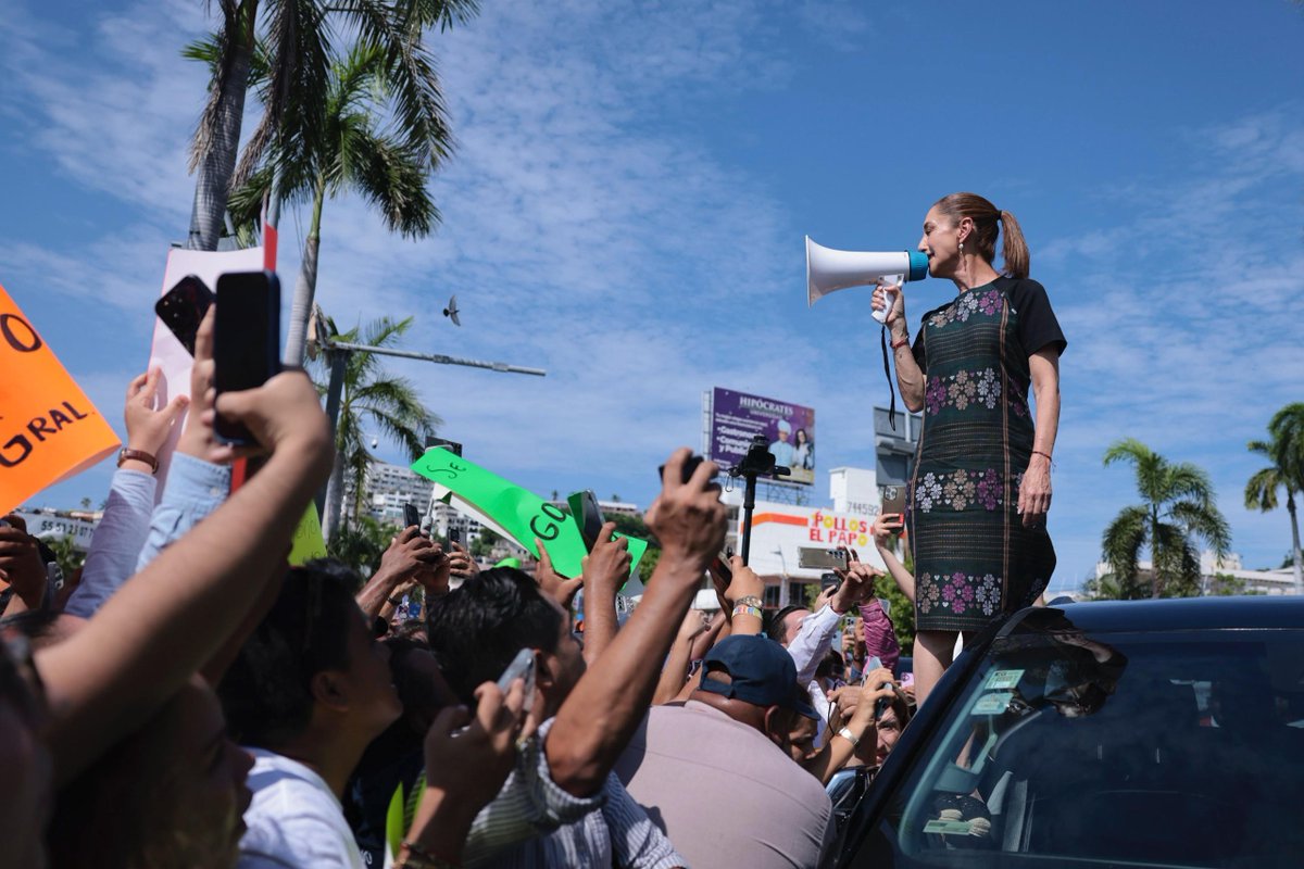 Gracias, Acapulco. Los queremos tanto; amor correspondido.
