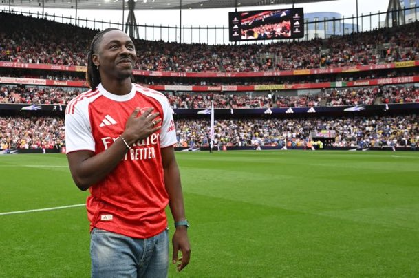 Eze is massive for us!!! Welcome champ  #SaturdayVibes #ARSLUFC #ARSLUFC