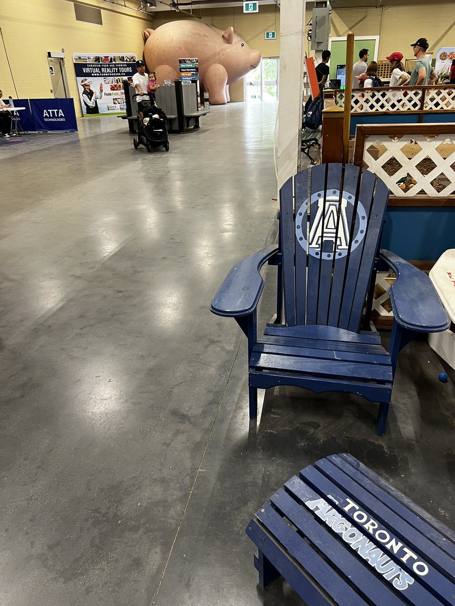 ArgosAdmirals's tweet photo. Found the @TorontoArgos Muskoka Chair in the Farm Building! #LetsGoToTheEx https://t.co/Mxx4CyQwOo