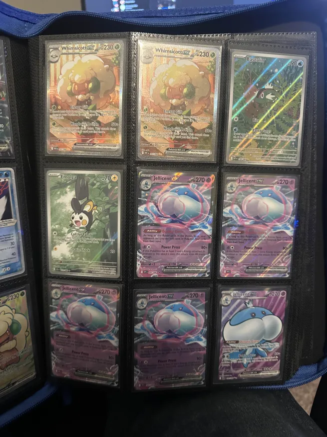 I've been lucky enough to obtain 19 packs of White Flare through the Pokemon Center and my local card store.

But why in God's name did they give me 5 Jellicents? 

(The three Whimsicotts are great, tho)