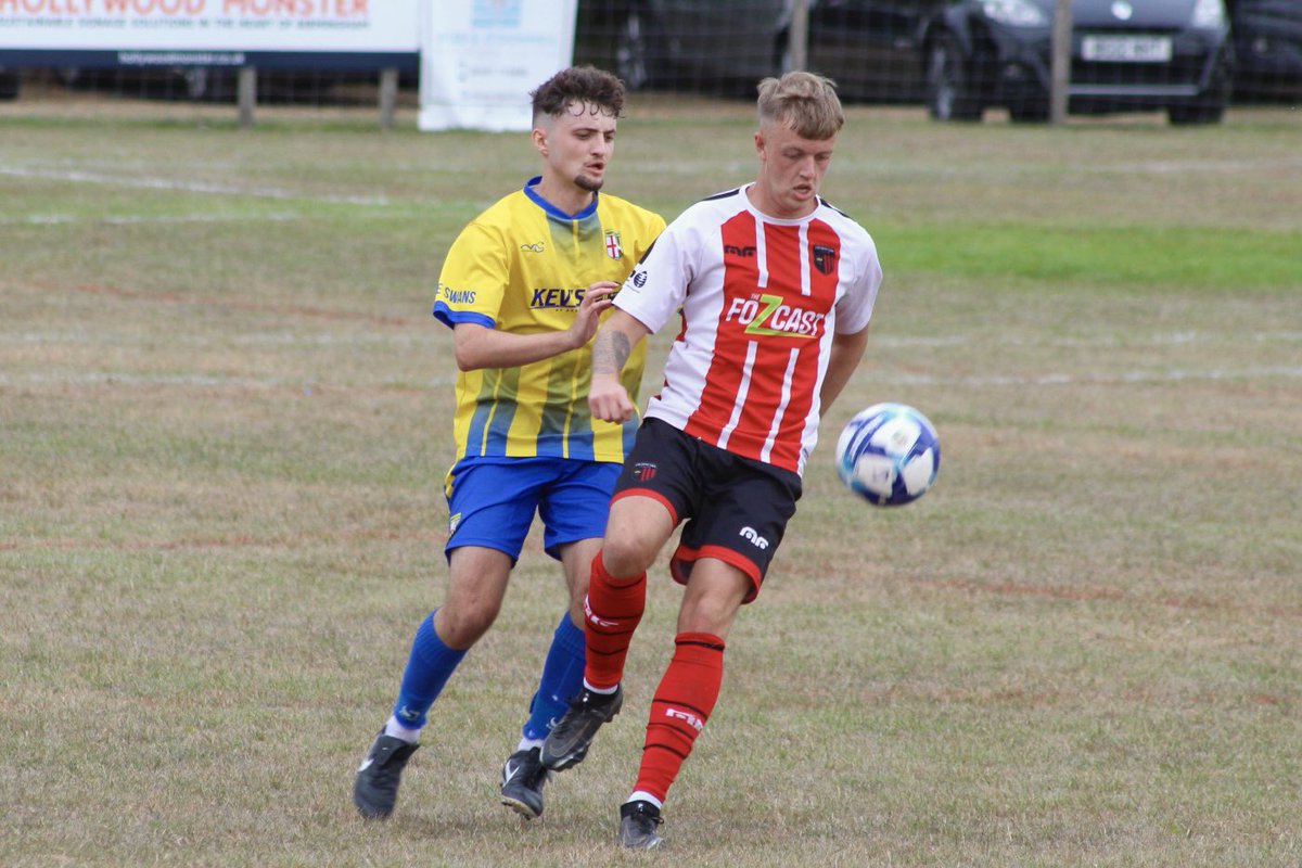 Earlswood Town FC tweet media