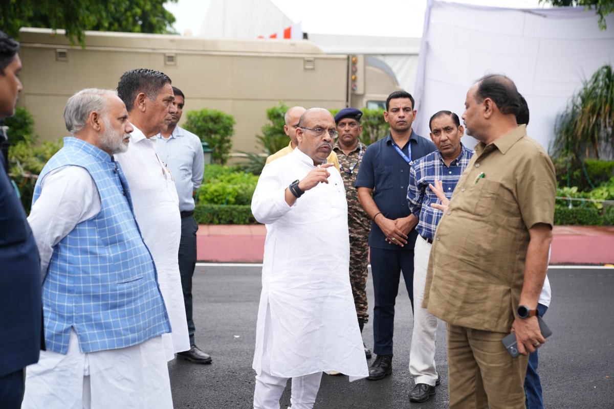 Delhi Assembly (@delhiassembly) on Twitter photo माननीय अध्यक्ष श्री <a href="/Gupta_vijender/">Vijender Gupta</a> जी ने विधानसभा में 24-25 अगस्त को आयोजित होने वाली ऑल इंडिया स्पीकर्स कॉन्फ्रेंस की तैयारियों को लेकर प्रदर्शनी एवं व्यवस्थाओं का निरीक्षण किया।
#AllIndiaSpeakersConference माननीय अध्यक्ष श्री <a href="/Gupta_vijender/">Vijender Gupta</a> जी ने विधानसभा में 24-25 अगस्त को आयोजित होने वाली ऑल इंडिया स्पीकर्स कॉन्फ्रेंस की तैयारियों को लेकर प्रदर्शनी एवं व्यवस्थाओं का निरीक्षण किया।
#AllIndiaSpeakersConference